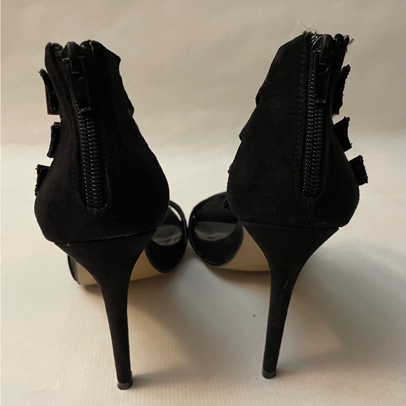 exē Black Suede Platform Heel with Buckle Detail, Size 39/Women’s 8.5 - Picture 7 of 11